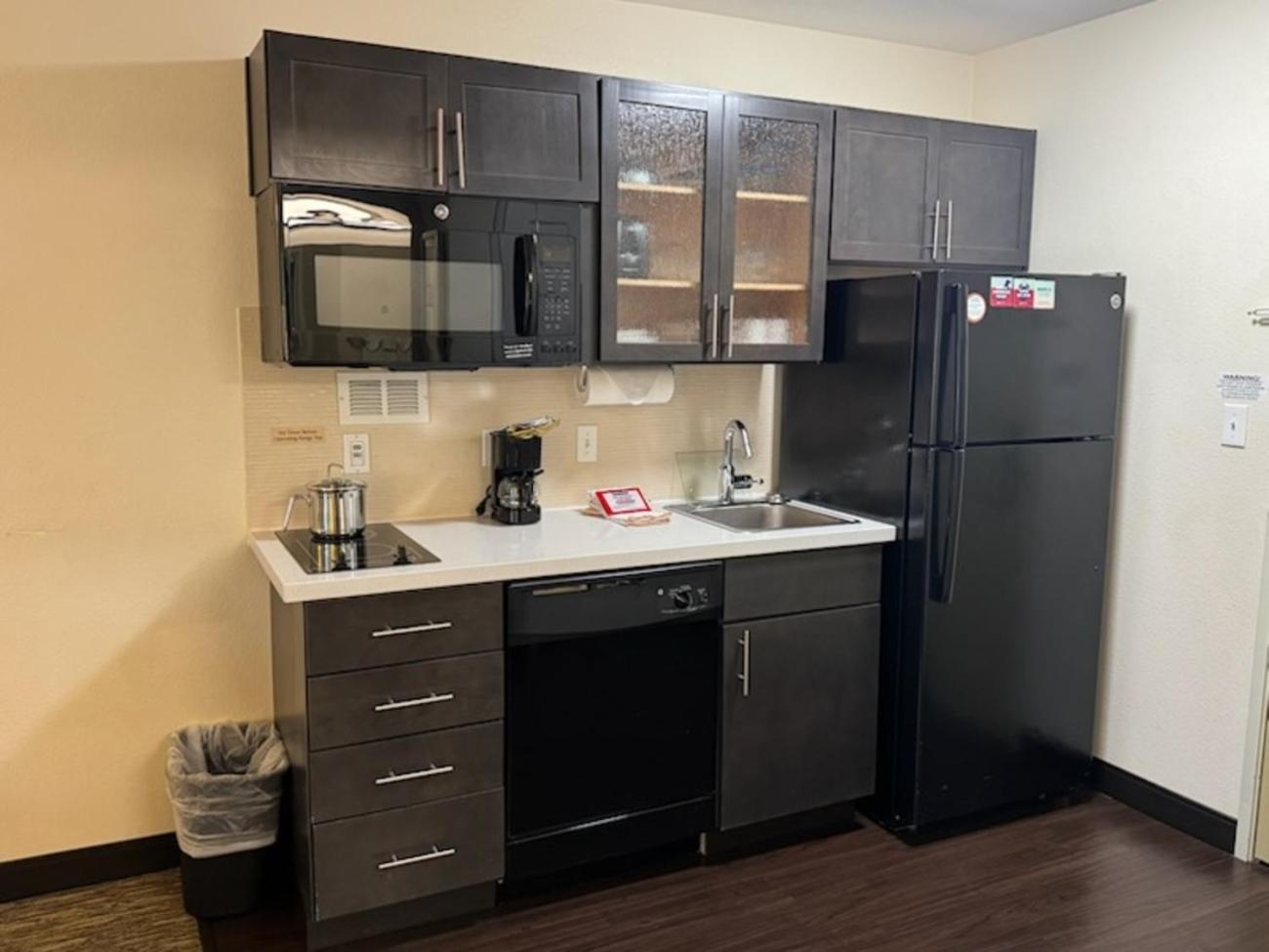 Candlewood Suites Eugene Springfield By Ihg Exterior foto